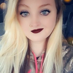 Meet your Posher, Tabitha